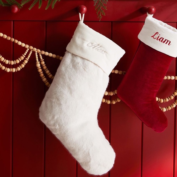 White Alpaca Socking Faux Fur - Medium - Picture 5 of 7